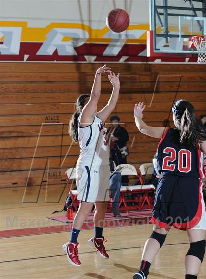 Thumbnail 1 in La Salle vs. Flintridge Sacred Heart (La Canada Tournament) photogallery.
