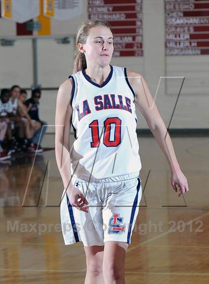 Thumbnail 3 in La Salle vs. Flintridge Sacred Heart (La Canada Tournament) photogallery.