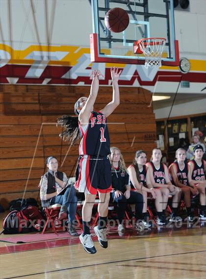 Thumbnail 1 in La Salle vs. Flintridge Sacred Heart (La Canada Tournament) photogallery.