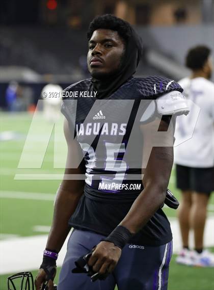 Thumbnail 3 in Chapel Hill vs. LBJ Austin (UIL 4A D1 Semifinal Playoff) photogallery.