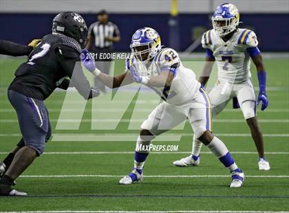 Thumbnail 3 in Chapel Hill vs. LBJ Austin (UIL 4A D1 Semifinal Playoff) photogallery.