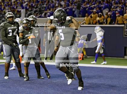 Thumbnail 2 in Chapel Hill vs. LBJ Austin (UIL 4A D1 Semifinal Playoff) photogallery.