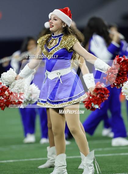 Thumbnail 1 in Chapel Hill vs. LBJ Austin (UIL 4A D1 Semifinal Playoff) photogallery.