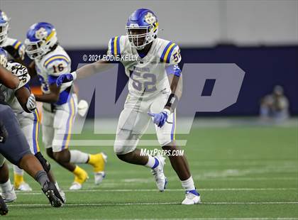 Thumbnail 3 in Chapel Hill vs. LBJ Austin (UIL 4A D1 Semifinal Playoff) photogallery.