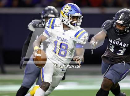 Thumbnail 3 in Chapel Hill vs. LBJ Austin (UIL 4A D1 Semifinal Playoff) photogallery.
