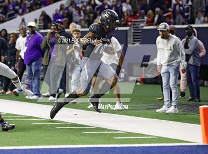 Thumbnail 1 in Chapel Hill vs. LBJ Austin (UIL 4A D1 Semifinal Playoff) photogallery.