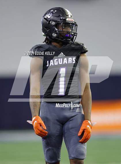 Thumbnail 3 in Chapel Hill vs. LBJ Austin (UIL 4A D1 Semifinal Playoff) photogallery.