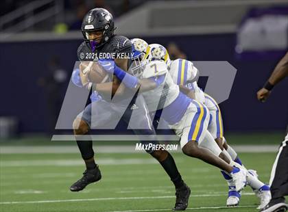 Thumbnail 2 in Chapel Hill vs. LBJ Austin (UIL 4A D1 Semifinal Playoff) photogallery.