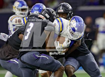 Thumbnail 2 in Chapel Hill vs. LBJ Austin (UIL 4A D1 Semifinal Playoff) photogallery.