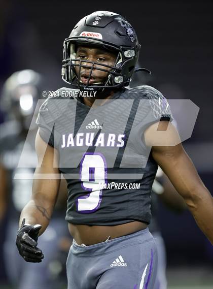 Thumbnail 2 in Chapel Hill vs. LBJ Austin (UIL 4A D1 Semifinal Playoff) photogallery.