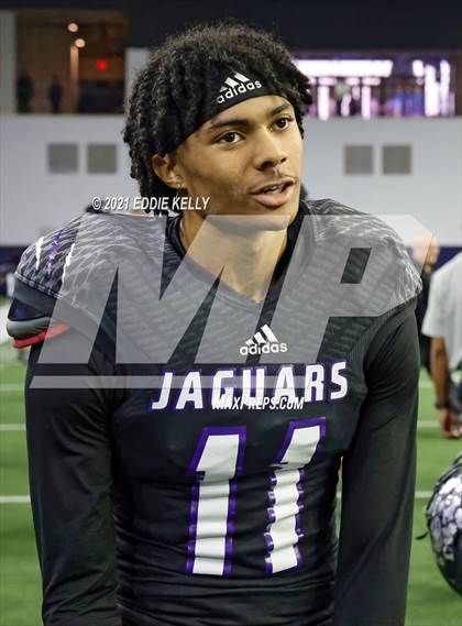 Thumbnail 2 in Chapel Hill vs. LBJ Austin (UIL 4A D1 Semifinal Playoff) photogallery.