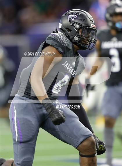 Thumbnail 2 in Chapel Hill vs. LBJ Austin (UIL 4A D1 Semifinal Playoff) photogallery.