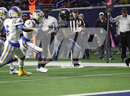 Thumbnail 3 in Chapel Hill vs. LBJ Austin (UIL 4A D1 Semifinal Playoff) photogallery.