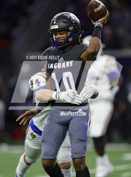 Thumbnail 2 in Chapel Hill vs. LBJ Austin (UIL 4A D1 Semifinal Playoff) photogallery.