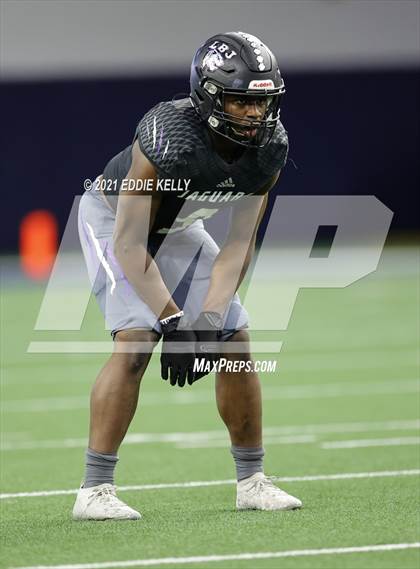 Thumbnail 1 in Chapel Hill vs. LBJ Austin (UIL 4A D1 Semifinal Playoff) photogallery.