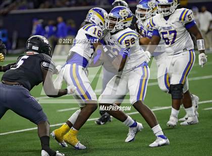 Thumbnail 3 in Chapel Hill vs. LBJ Austin (UIL 4A D1 Semifinal Playoff) photogallery.