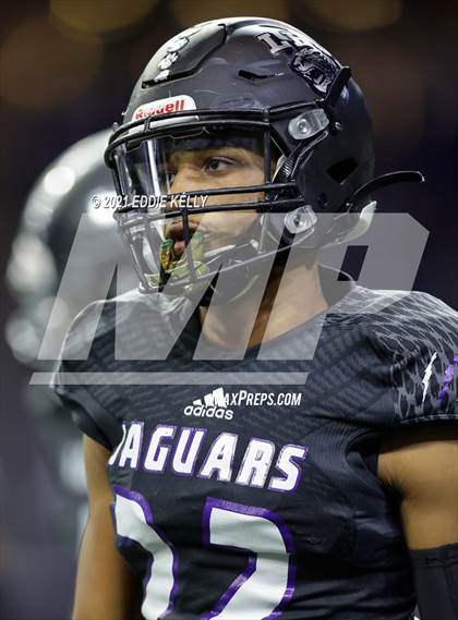 Thumbnail 3 in Chapel Hill vs. LBJ Austin (UIL 4A D1 Semifinal Playoff) photogallery.