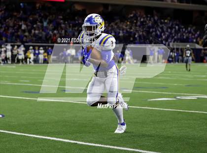 Thumbnail 1 in Chapel Hill vs. LBJ Austin (UIL 4A D1 Semifinal Playoff) photogallery.