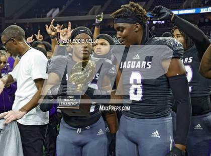 Thumbnail 3 in Chapel Hill vs. LBJ Austin (UIL 4A D1 Semifinal Playoff) photogallery.