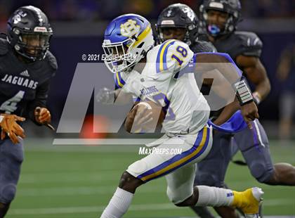 Thumbnail 2 in Chapel Hill vs. LBJ Austin (UIL 4A D1 Semifinal Playoff) photogallery.