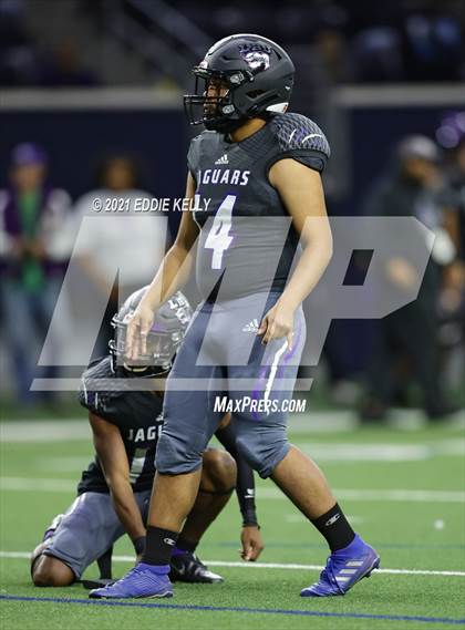 Thumbnail 3 in Chapel Hill vs. LBJ Austin (UIL 4A D1 Semifinal Playoff) photogallery.
