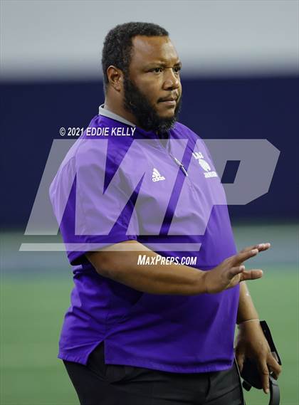 Thumbnail 3 in Chapel Hill vs. LBJ Austin (UIL 4A D1 Semifinal Playoff) photogallery.