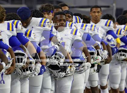 Thumbnail 1 in Chapel Hill vs. LBJ Austin (UIL 4A D1 Semifinal Playoff) photogallery.