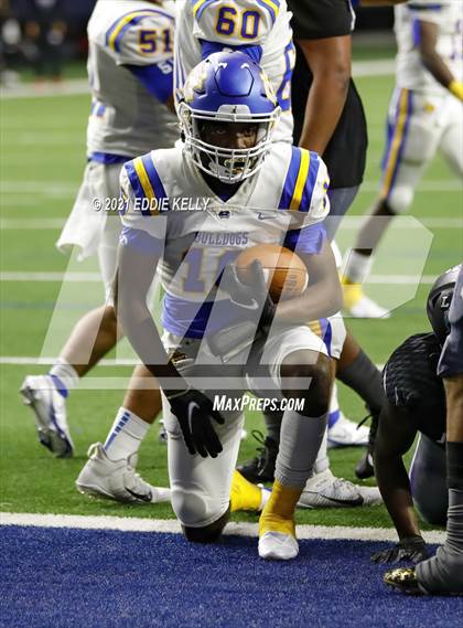 Thumbnail 2 in Chapel Hill vs. LBJ Austin (UIL 4A D1 Semifinal Playoff) photogallery.