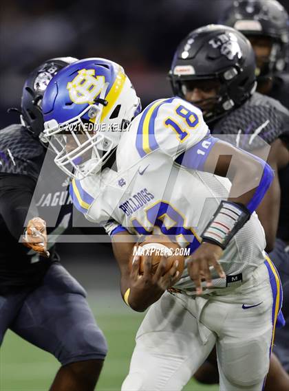 Thumbnail 3 in Chapel Hill vs. LBJ Austin (UIL 4A D1 Semifinal Playoff) photogallery.
