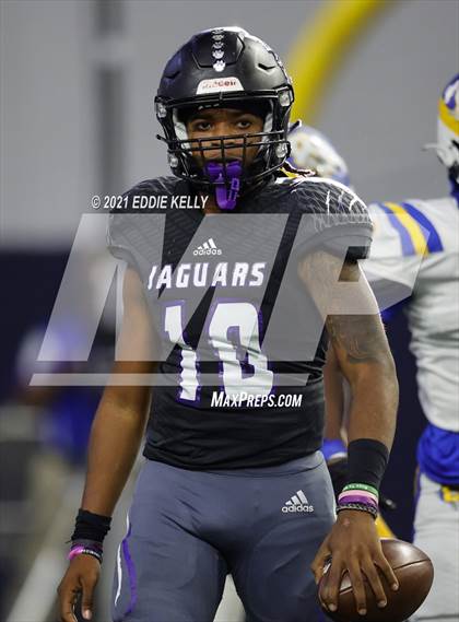 Thumbnail 2 in Chapel Hill vs. LBJ Austin (UIL 4A D1 Semifinal Playoff) photogallery.