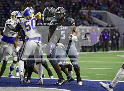 Thumbnail 1 in Chapel Hill vs. LBJ Austin (UIL 4A D1 Semifinal Playoff) photogallery.