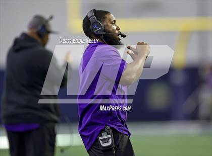 Thumbnail 1 in Chapel Hill vs. LBJ Austin (UIL 4A D1 Semifinal Playoff) photogallery.