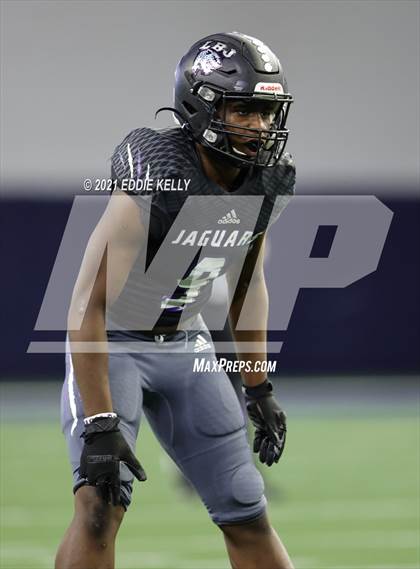 Thumbnail 2 in Chapel Hill vs. LBJ Austin (UIL 4A D1 Semifinal Playoff) photogallery.