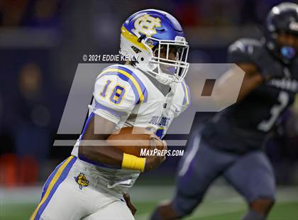 Thumbnail 3 in Chapel Hill vs. LBJ Austin (UIL 4A D1 Semifinal Playoff) photogallery.