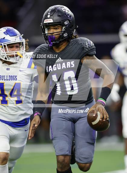 Thumbnail 2 in Chapel Hill vs. LBJ Austin (UIL 4A D1 Semifinal Playoff) photogallery.