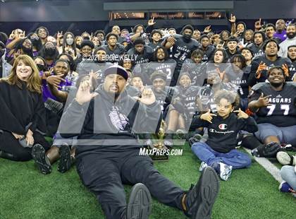Thumbnail 2 in Chapel Hill vs. LBJ Austin (UIL 4A D1 Semifinal Playoff) photogallery.