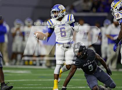Thumbnail 3 in Chapel Hill vs. LBJ Austin (UIL 4A D1 Semifinal Playoff) photogallery.