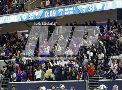 Thumbnail 3 in Chapel Hill vs. LBJ Austin (UIL 4A D1 Semifinal Playoff) photogallery.
