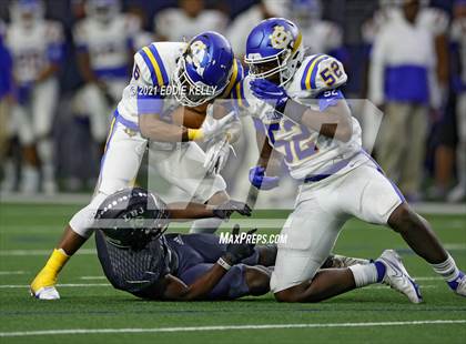 Thumbnail 2 in Chapel Hill vs. LBJ Austin (UIL 4A D1 Semifinal Playoff) photogallery.