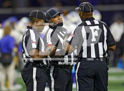 Thumbnail 3 in Chapel Hill vs. LBJ Austin (UIL 4A D1 Semifinal Playoff) photogallery.