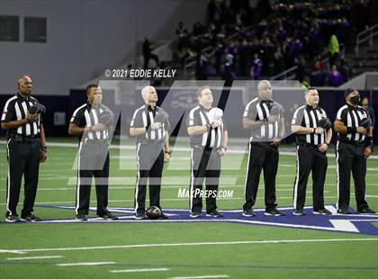Thumbnail 1 in Chapel Hill vs. LBJ Austin (UIL 4A D1 Semifinal Playoff) photogallery.