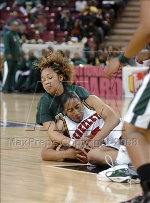 Thumbnail 1 in Poly vs. Berkeley (CIF State D1 Final) photogallery.