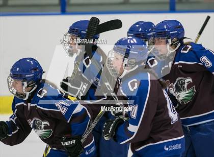 Thumbnail 1 in Williamsville East vs. Frontier/Lake Shore/Orchard Park (Section 6 Final) photogallery.