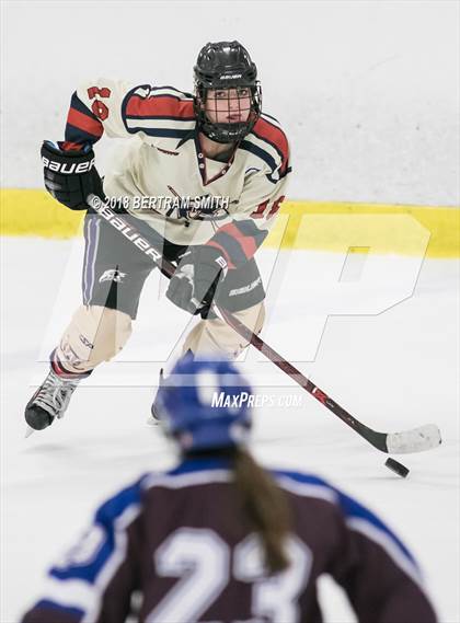 Thumbnail 3 in Williamsville East vs. Frontier/Lake Shore/Orchard Park (Section 6 Final) photogallery.
