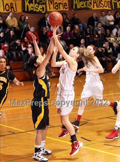 Thumbnail 2 in Alameda @ Carondelet (CIF NCS D2 Playoffs) photogallery.