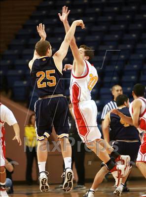 Thumbnail 2 in Palma vs. Menlo (CIF CCS D4 Final) photogallery.
