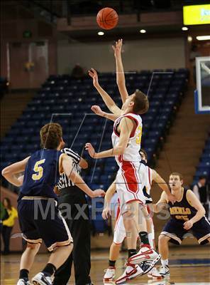 Thumbnail 3 in Palma vs. Menlo (CIF CCS D4 Final) photogallery.