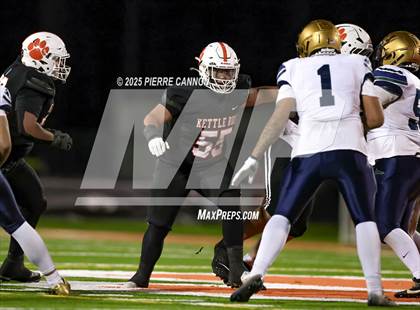 Thumbnail 1 in Skyline vs Kettle Run (VHSL Class 3 Region Final) photogallery.