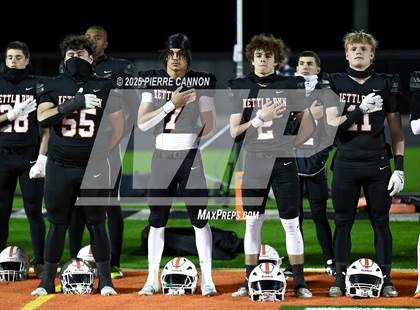 Thumbnail 3 in Skyline vs Kettle Run (VHSL Class 3 Region Final) photogallery.