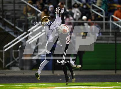 Thumbnail 1 in Skyline vs Kettle Run (VHSL Class 3 Region Final) photogallery.